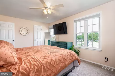 Bedroom - 8568 Skipjack Pl, Pasadena, MD 21122 photo 3 of 5
