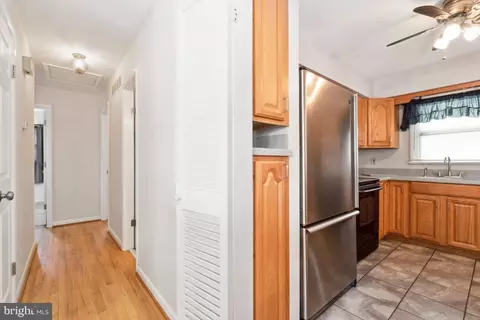 100 Spring Valley Dr, Annapolis, MD 21403 photo 11