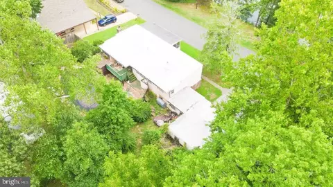View/Area - 2037 Shore Dr, Edgewater, MD 21037 photo 6 of 7