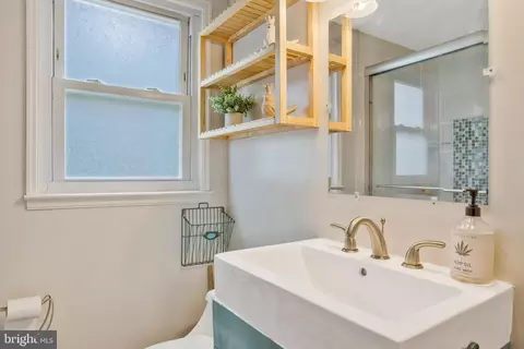 234 Meadow Rd, Pasadena, MD 21122 photo 15