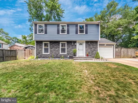 7914 Myers Dr, Glen Burnie, MD 21061