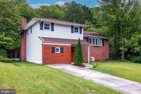 7984 Phirne Rd E, Glen Burnie, MD 21061