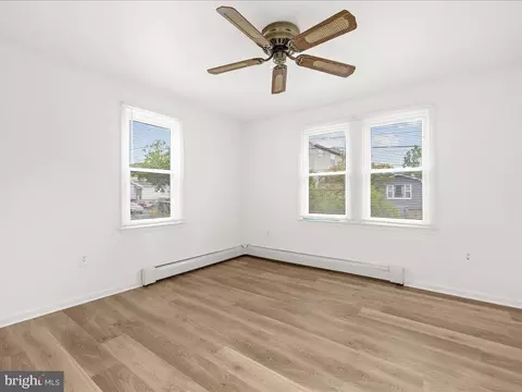 1614 Ruxton Rd, Edgewater, MD 21037 photo 5