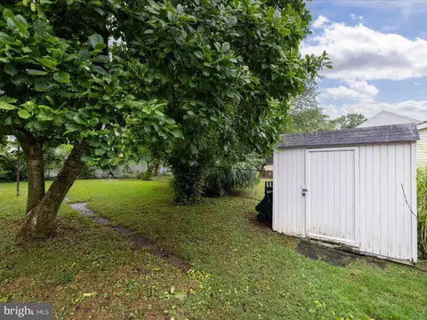 1614 Ruxton Rd, Edgewater, MD 21037 photo 24