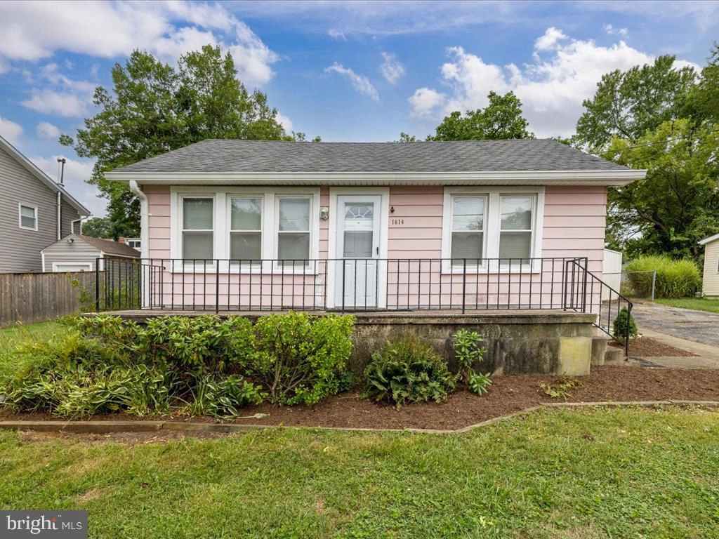 1614 Ruxton Rd, Edgewater, MD 21037 photo 1