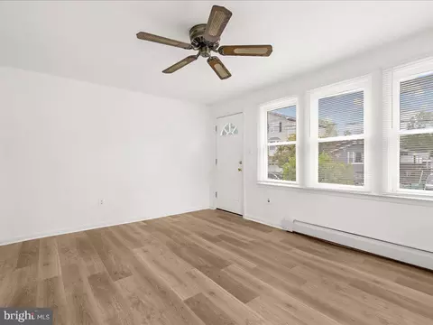 1614 Ruxton Rd, Edgewater, MD 21037 photo 3