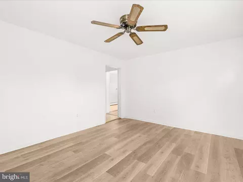1614 Ruxton Rd, Edgewater, MD 21037 photo 4