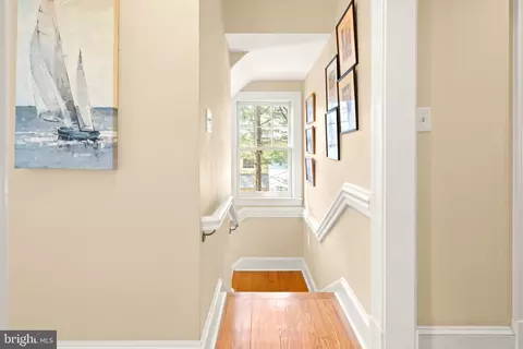 Entry Way - 8 Steele Ave, Annapolis, MD 21401 photo 12 of 12