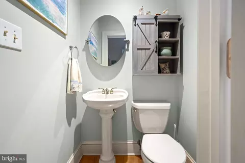 Bath - 8 Steele Ave, Annapolis, MD 21401 photo 1 of 4