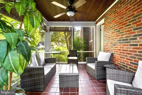 Exterior - 8 Steele Ave, Annapolis, MD 21401 photo 3 of 10