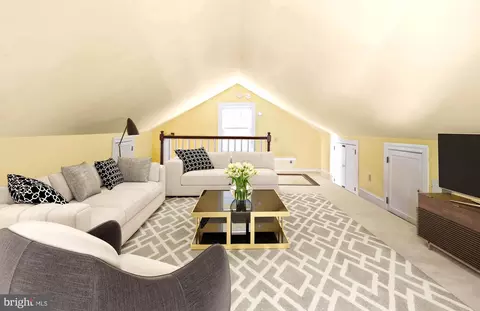 Living - 8 Steele Ave, Annapolis, MD 21401 photo 3 of 3