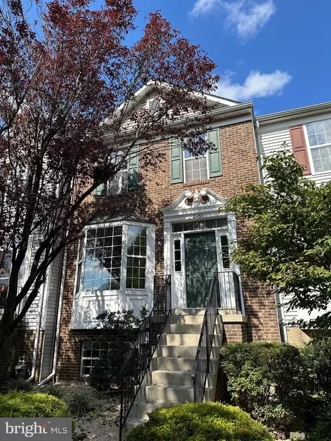 2430 Sandwich Ct, Crofton, MD 21114