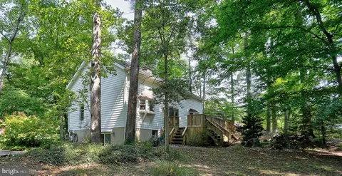 2721 Poplar Ln, Annapolis, MD 21401