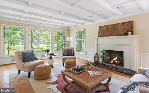 1654 Poplar Ln, Annapolis, MD 21409