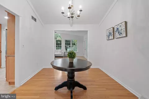 Entry Way - 1229 Tamarack Trl, Arnold, MD 21012 photo 4 of 11