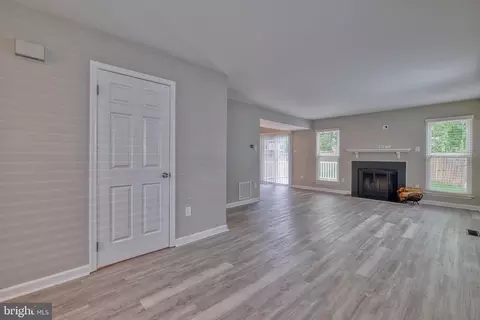 8070 Pendragon Way, Pasadena, MD 21122 photo 10