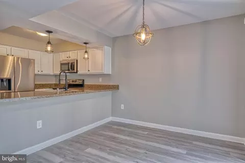 8070 Pendragon Way, Pasadena, MD 21122 photo 9