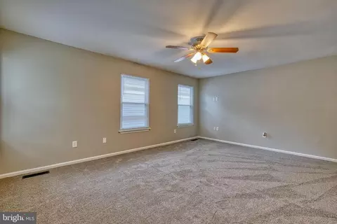 8070 Pendragon Way, Pasadena, MD 21122 photo 18