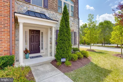 7529 Thicket Run, Hanover, MD 21076 photo 3