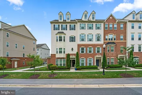 352 Chessington Dr, Odenton, MD 21113
