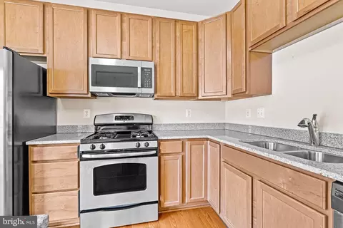 1219 Graycliff Ln, Odenton, MD 21113 photo 12