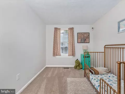 Bedroom - 1827 Log Mill Pl, Crofton, MD 21114 photo 6 of 12