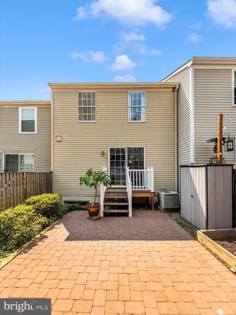 Exterior - 1827 Log Mill Pl, Crofton, MD 21114 photo 7 of 13
