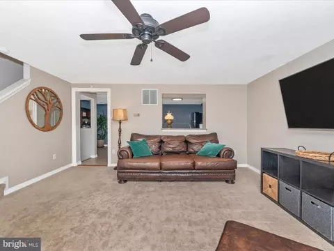 Living - 1827 Log Mill Pl, Crofton, MD 21114 photo 2 of 5