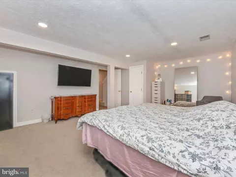Bedroom - 1827 Log Mill Pl, Crofton, MD 21114 photo 10 of 12