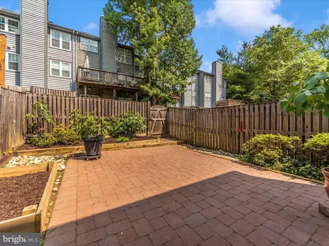 Exterior - 1827 Log Mill Pl, Crofton, MD 21114 photo 9 of 13