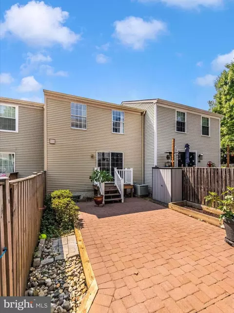 Exterior - 1827 Log Mill Pl, Crofton, MD 21114 photo 5 of 13