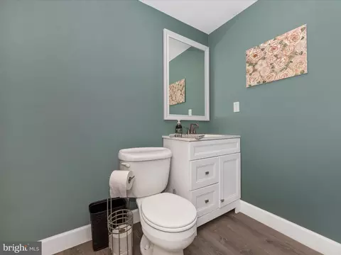 Bath - 1827 Log Mill Pl, Crofton, MD 21114 photo 3 of 4