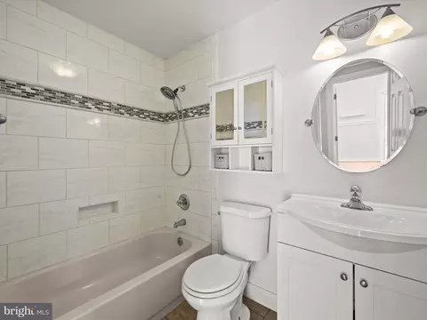 Bath - 341 Edgewater Rd, Pasadena, MD 21122 photo 4 of 4