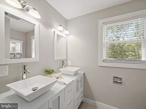 Bath - 341 Edgewater Rd, Pasadena, MD 21122 photo 3 of 4