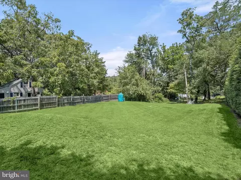 Exterior - 341 Edgewater Rd, Pasadena, MD 21122 photo 14 of 16