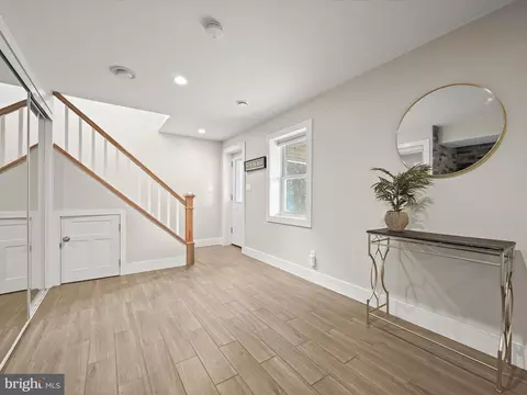 Entry Way - 341 Edgewater Rd, Pasadena, MD 21122 photo 4 of 4