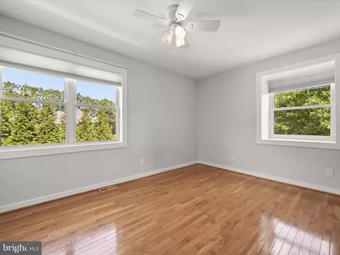 Bedroom - 341 Edgewater Rd, Pasadena, MD 21122 photo 5 of 8