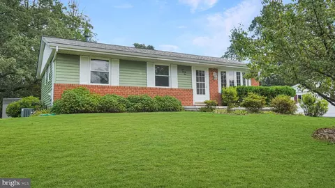 125 N Carolina Ave, Pasadena, MD 21122