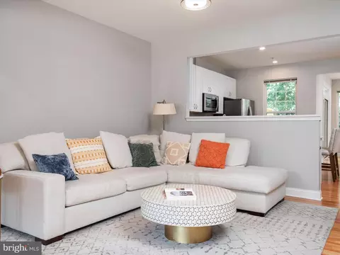 814 Stonehurst Ct, Annapolis, MD 21409 photo 7