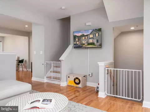 814 Stonehurst Ct, Annapolis, MD 21409 photo 8