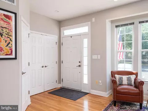 814 Stonehurst Ct, Annapolis, MD 21409 photo 3