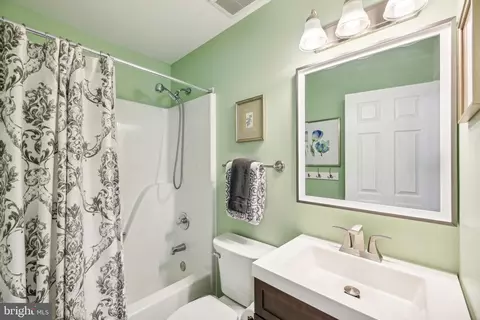 323 Dorchester Rd, Pasadena, MD 21122 photo 18