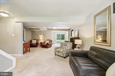 323 Dorchester Rd, Pasadena, MD 21122 photo 21