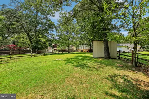 323 Dorchester Rd, Pasadena, MD 21122 photo 42