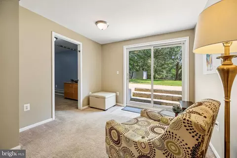 323 Dorchester Rd, Pasadena, MD 21122 photo 24