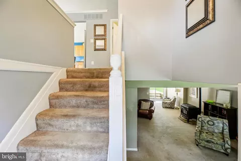 323 Dorchester Rd, Pasadena, MD 21122 photo 19