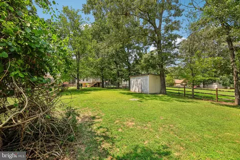 323 Dorchester Rd, Pasadena, MD 21122 photo 41
