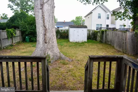 2078 Forest Dr, Annapolis, MD 21401 photo 17