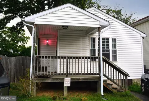 2078 Forest Dr, Annapolis, MD 21401