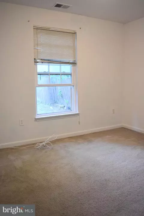 2078 Forest Dr, Annapolis, MD 21401 photo 5
